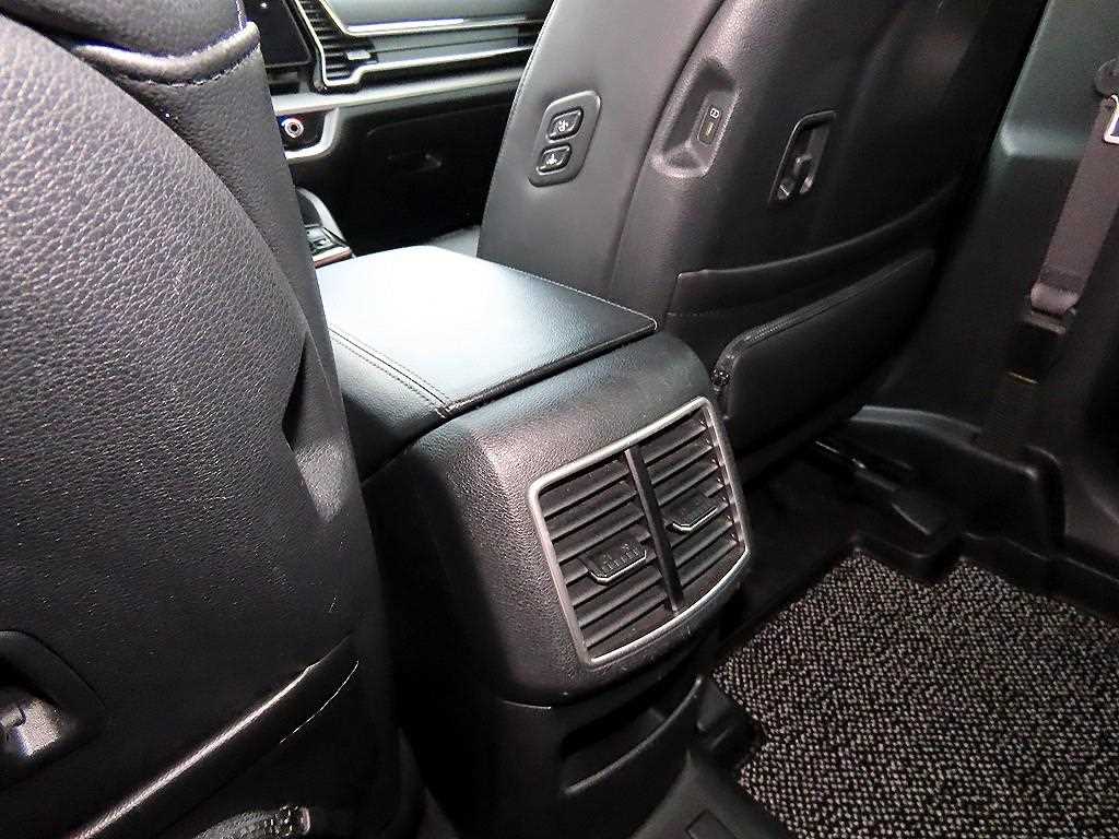 KIA Sportage 2022 Negro - Importación desde Corea - HF Imports Iquique - Foto 17