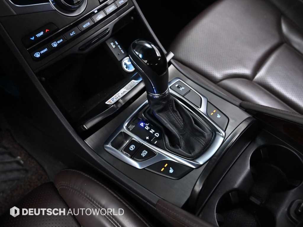 HYUNDAI Grandeur - Vista 9