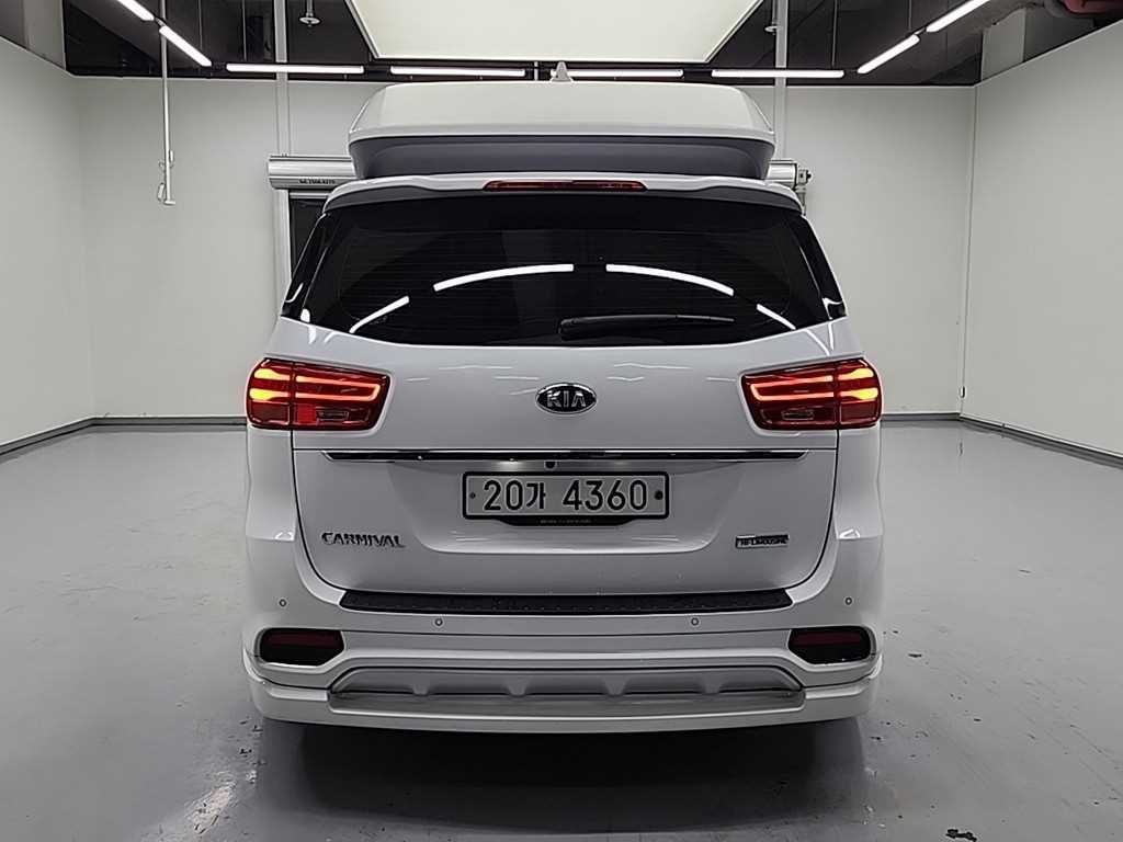 KIA Carnival - Vista 3
