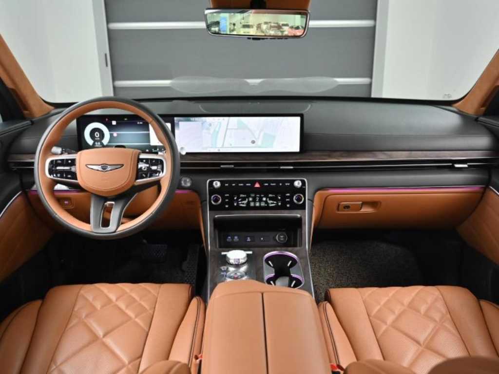 Genesis GV80 - Vista 7