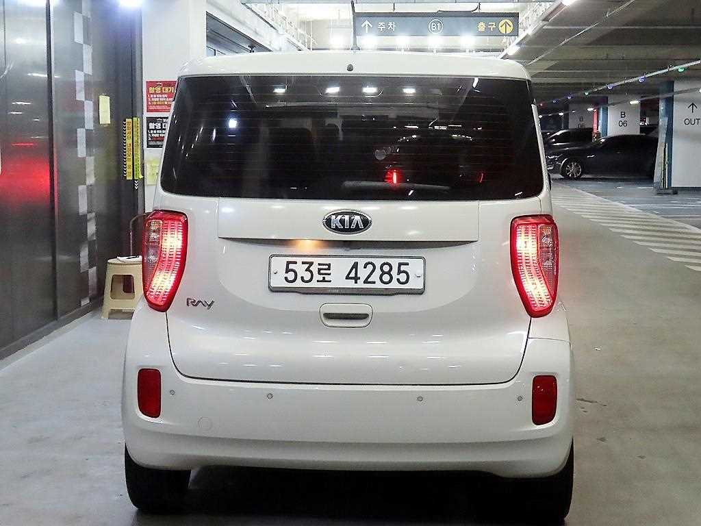 KIA Ray - Vista 5