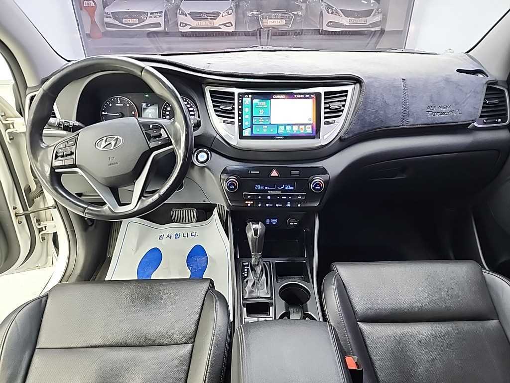 HYUNDAI Tucson - Vista 7