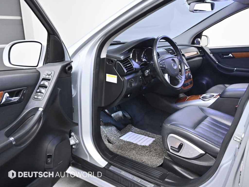 Mercedes Benz R Class - Vista 11