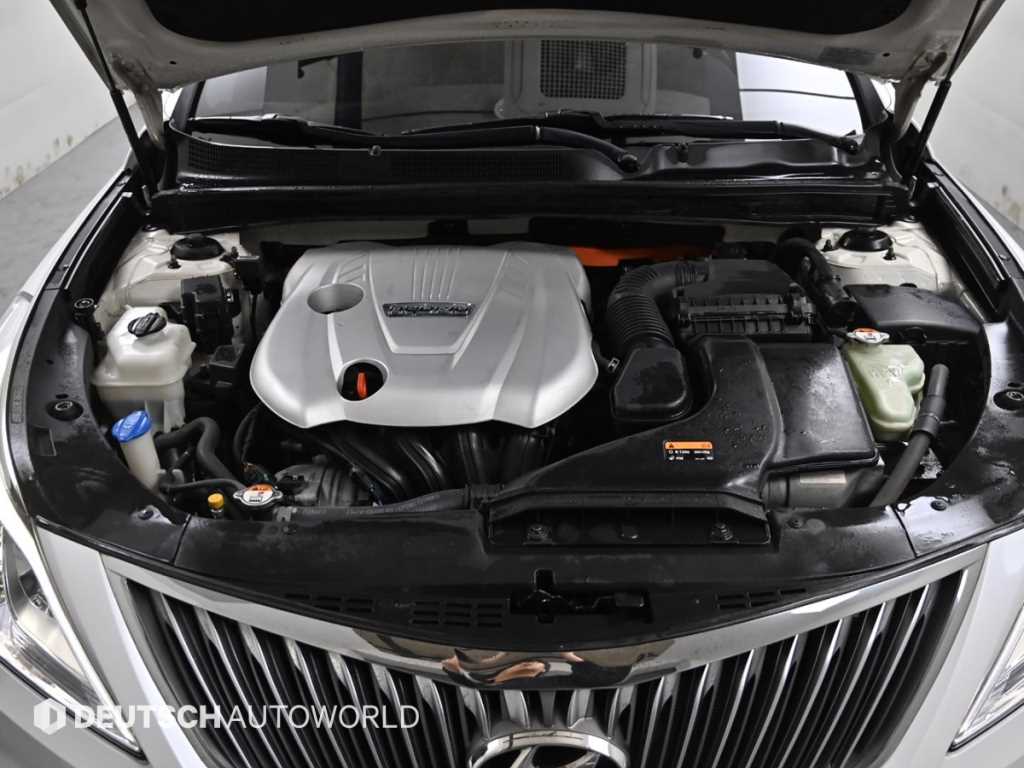 HYUNDAI Grandeur - Vista 6