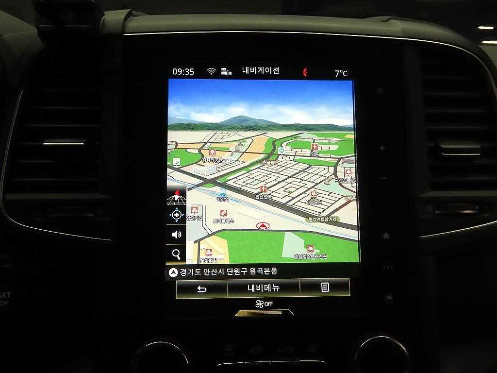 SAMSUNG QM6 - Vista 9