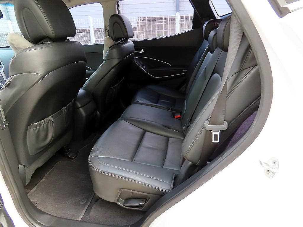 HYUNDAI Santa Fe - Vista 6