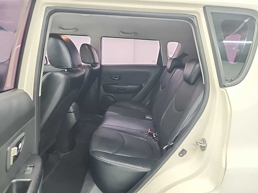KIA Soul - Vista 12