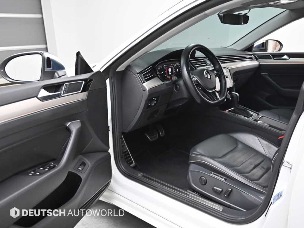 Volkswagen Arteon - Vista 11