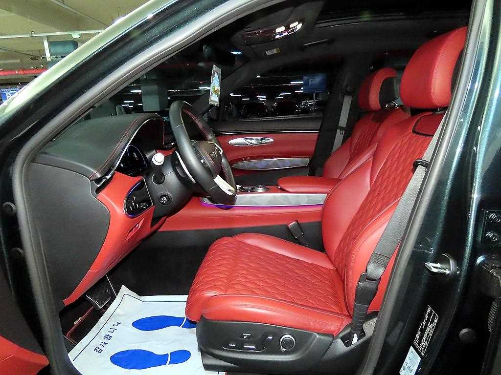 Genesis GV70 - Vista 6