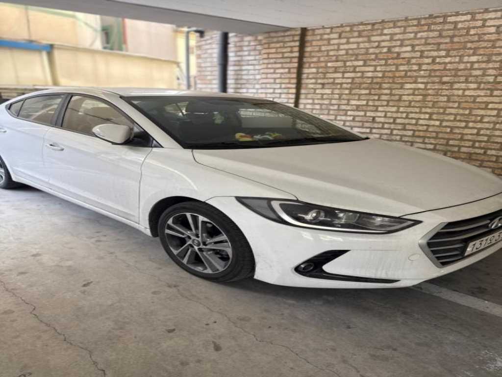 HYUNDAI Avante 2017 Blanco - Importación desde Corea - HF Imports Iquique - Foto 1