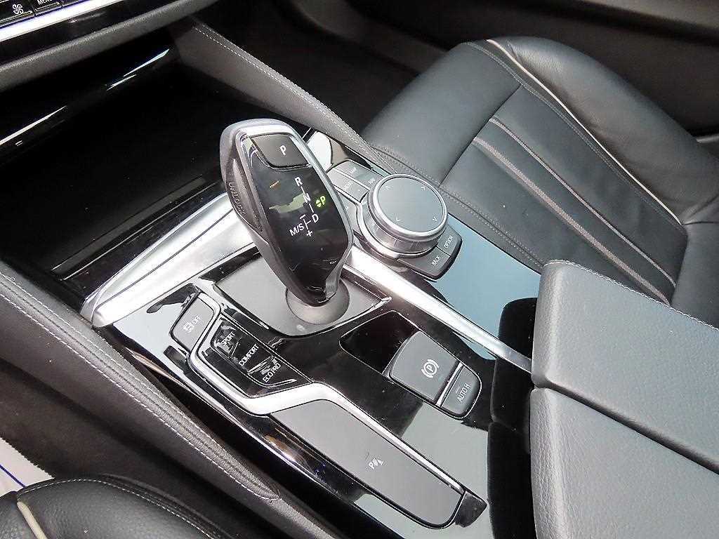 BMW 5 Series - Vista 11