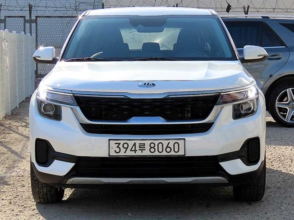 KIA Seltos 2022 Blanco - Importación desde Corea - HF Imports Iquique - Foto 1