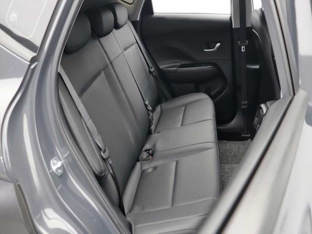 HYUNDAI Kona - Vista 11