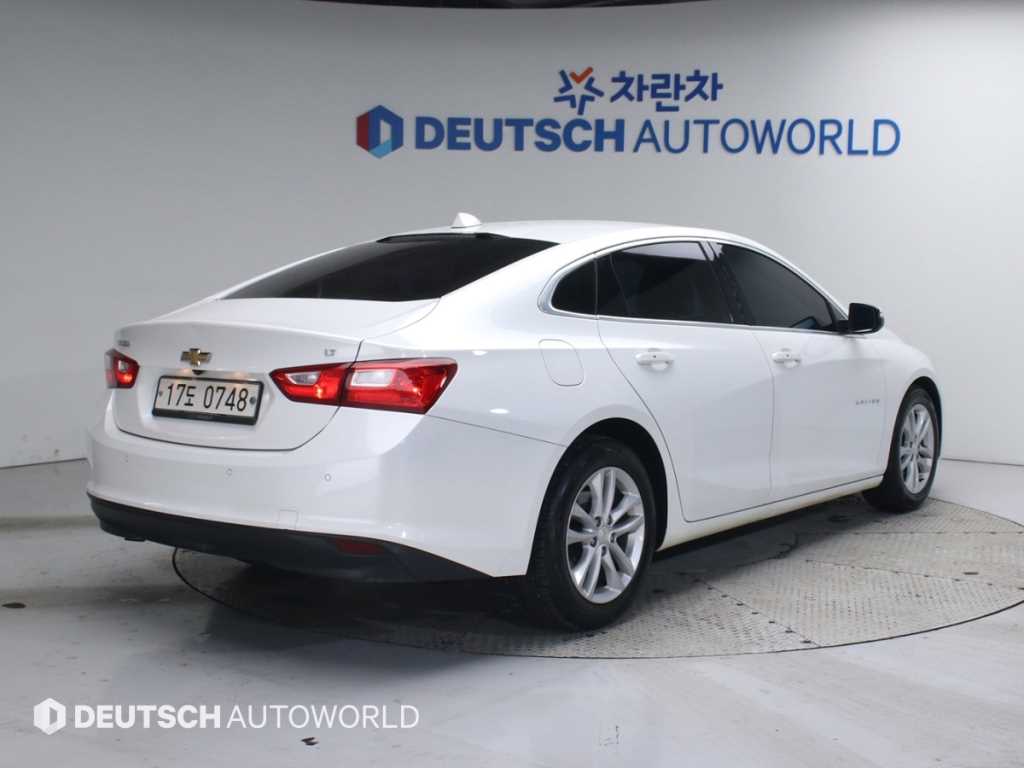 Chevrolet Malibu - Vista 2