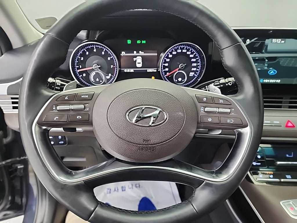 HYUNDAI Grandeur - Vista 9