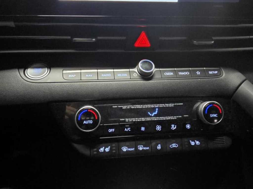 HYUNDAI Avante - Vista 7