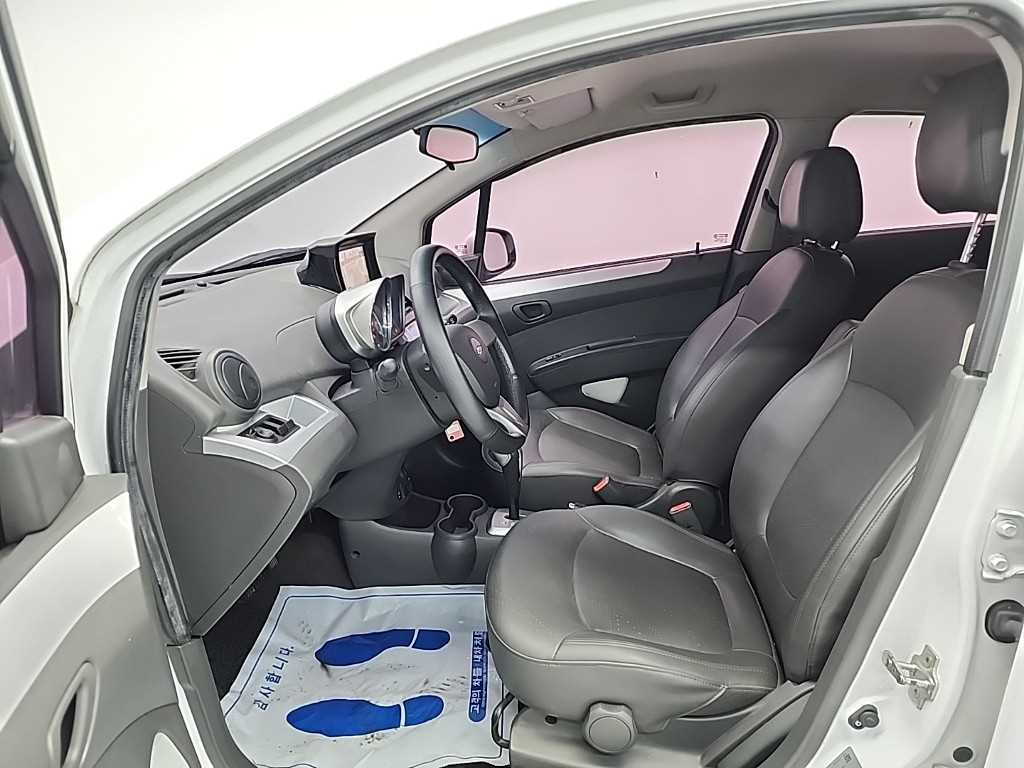 Chevrolet Spark - Vista 11