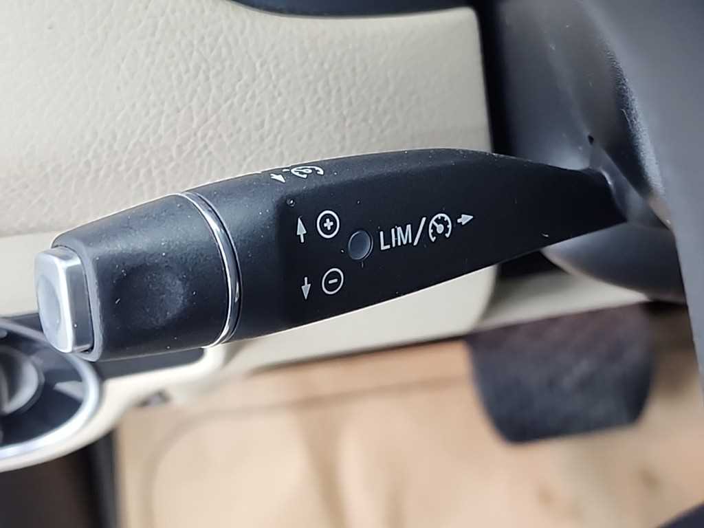 Mercedes Benz GLA Class 2019 Gris - Importación desde Corea - HF Imports Iquique - Foto 15