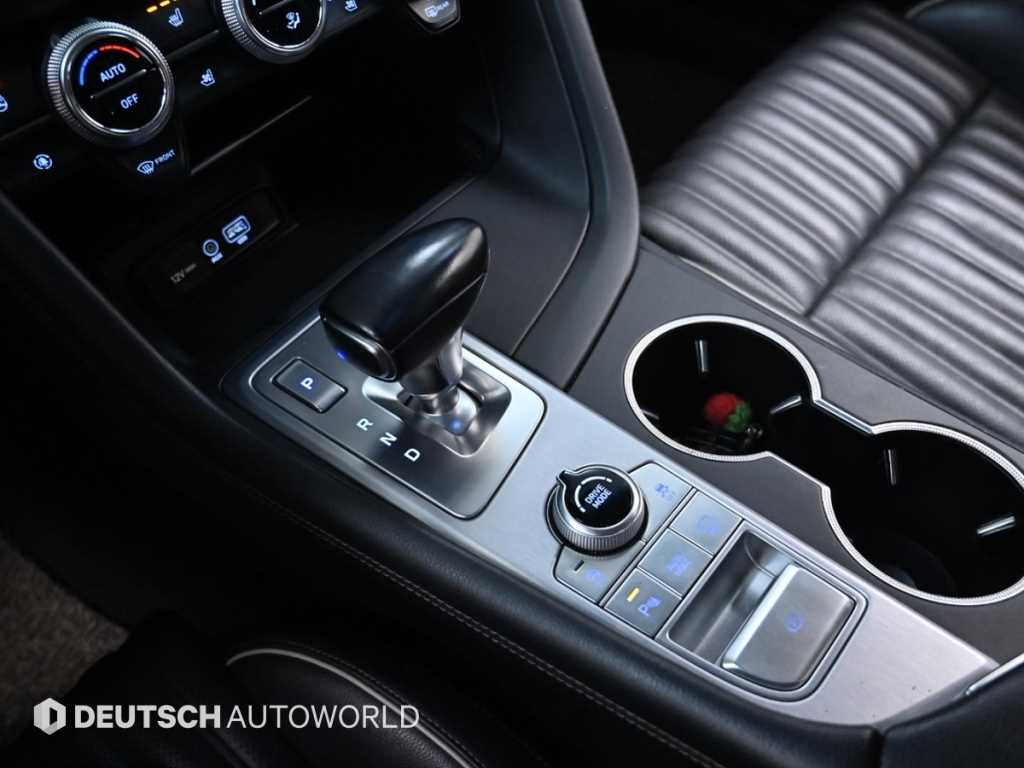 Genesis G70 - Vista 9