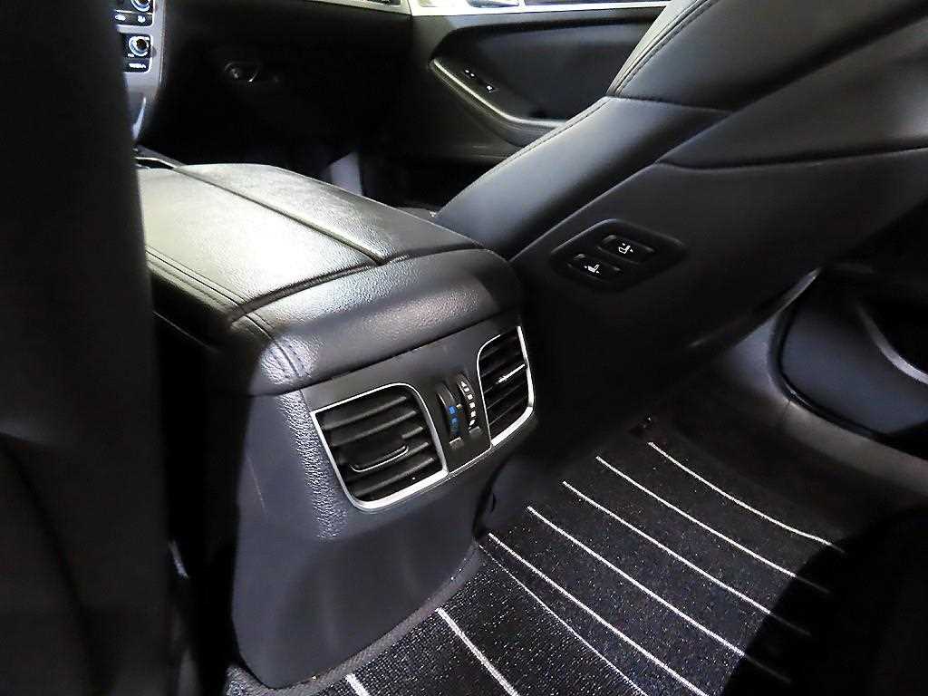 Genesis G80 2019 Azul - Importación desde Corea - HF Imports Iquique - Foto 14