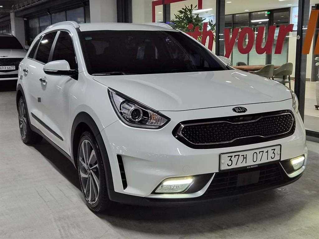 KIA Niro 2017 Blanco - Importación desde Corea - HF Imports Iquique - Foto 1