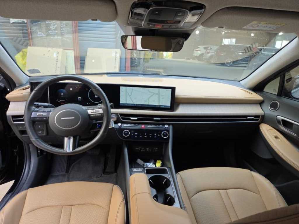 HYUNDAI Sonata - Vista 7