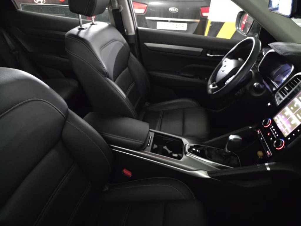 SAMSUNG QM6 - Vista 8