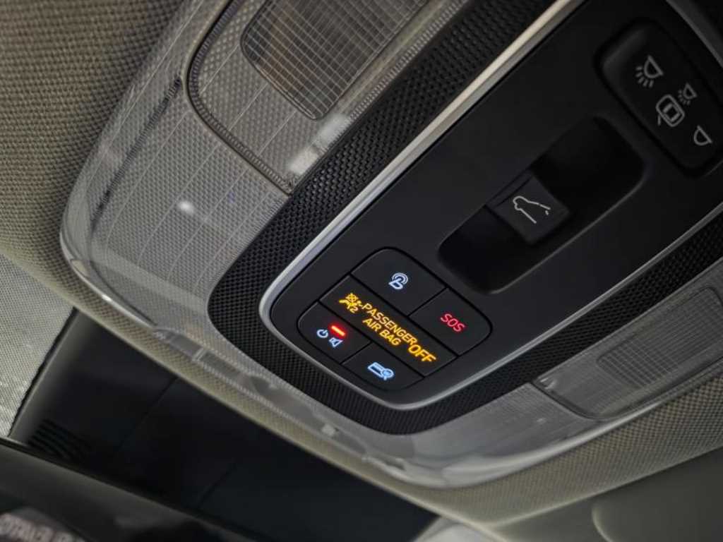 HYUNDAI Avante - Vista 6