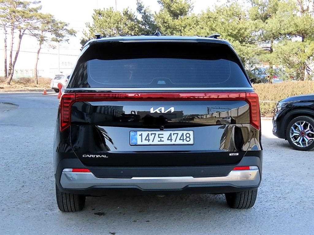 KIA Carnival - Vista 4