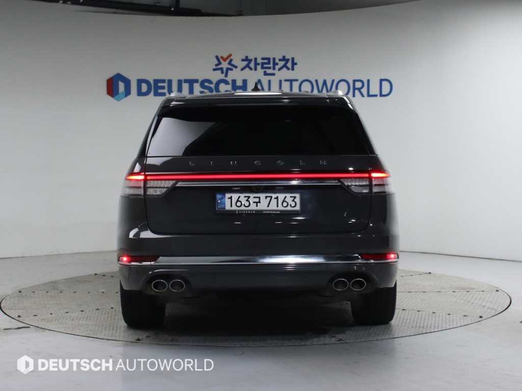 Lincoln Aviator - Vista 4