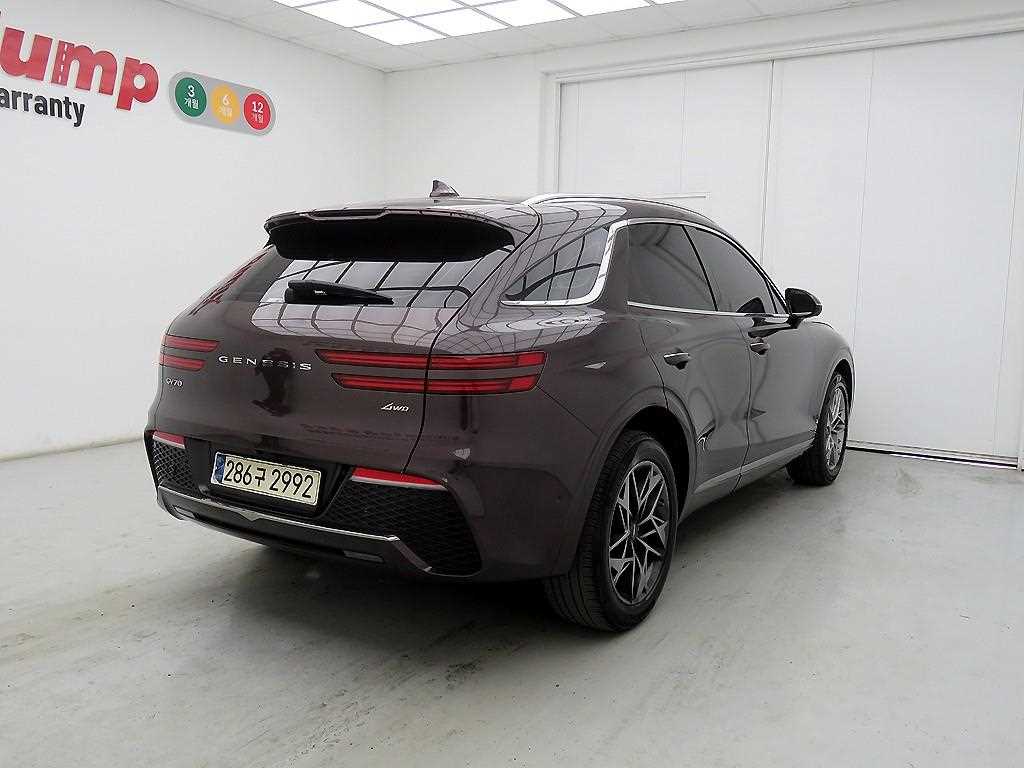 Genesis GV70 - Vista 4