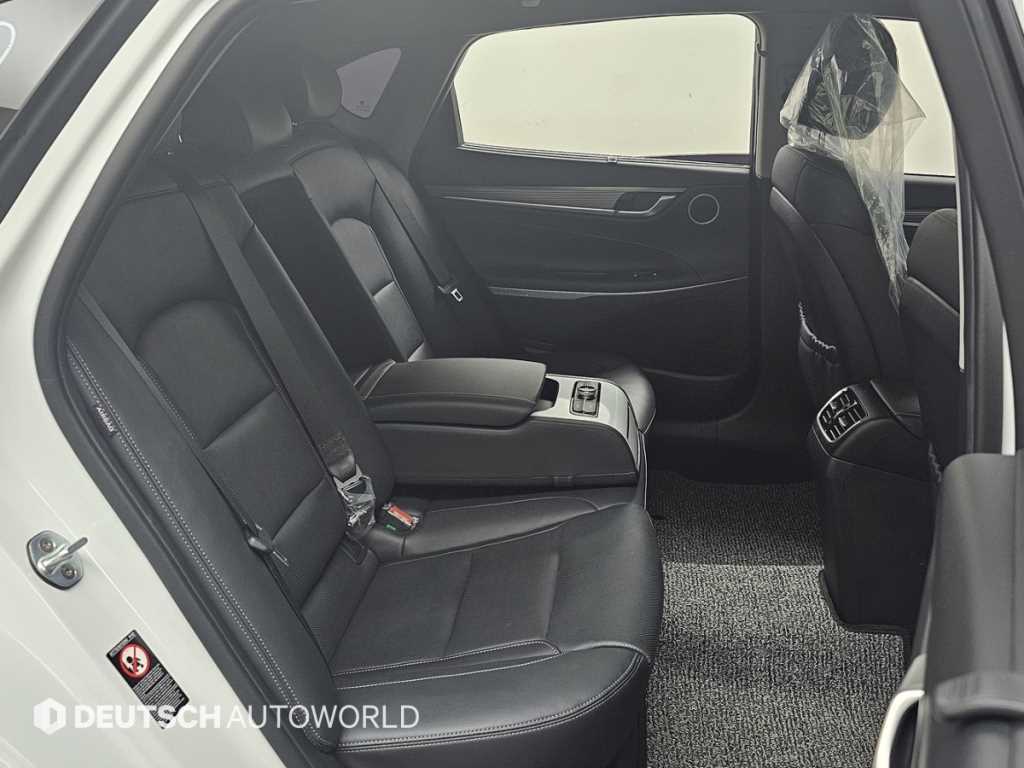 HYUNDAI Grandeur - Vista 12