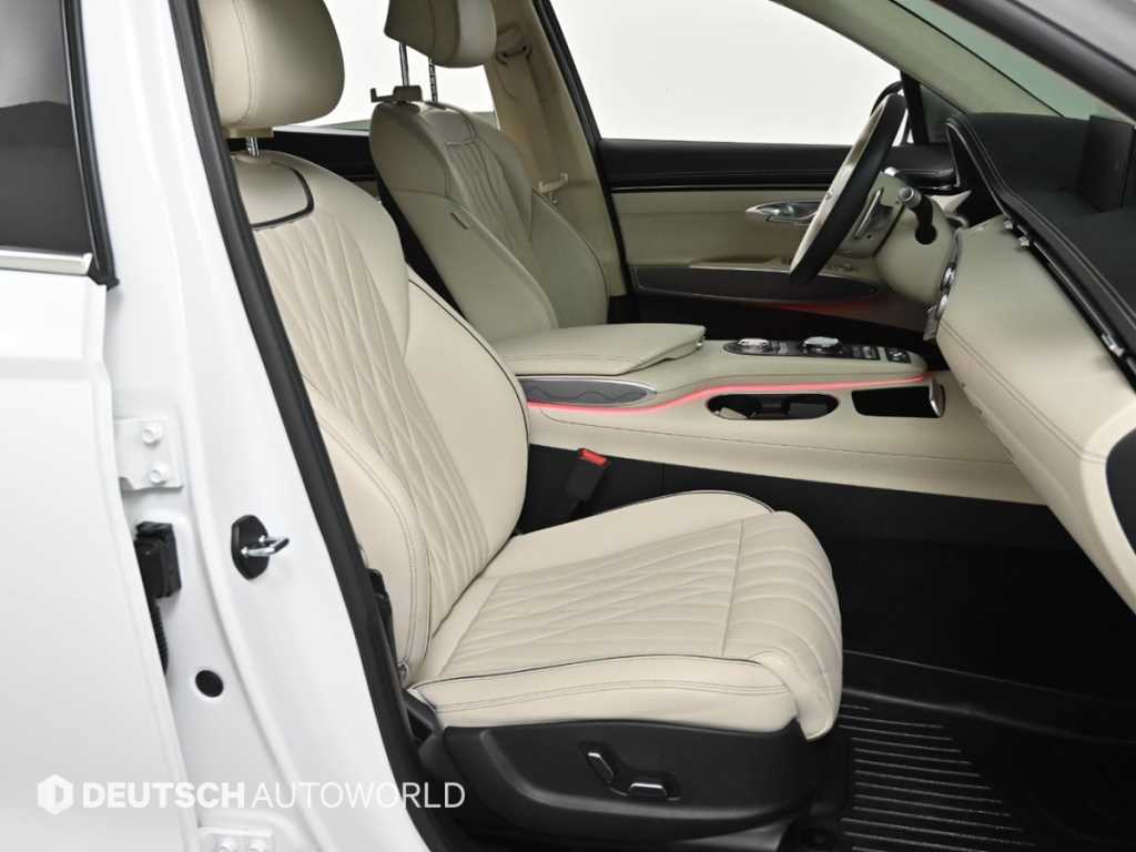 Genesis GV70 - Vista 10