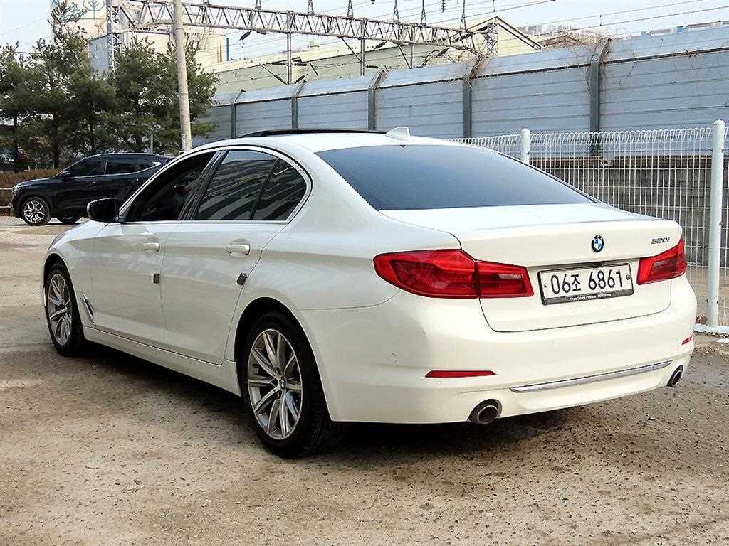 BMW 5 Series - Vista 3