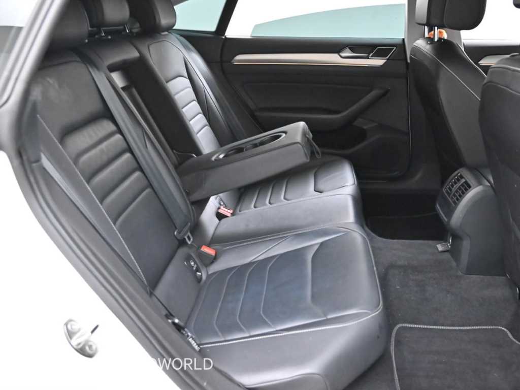 Volkswagen Arteon - Vista 12