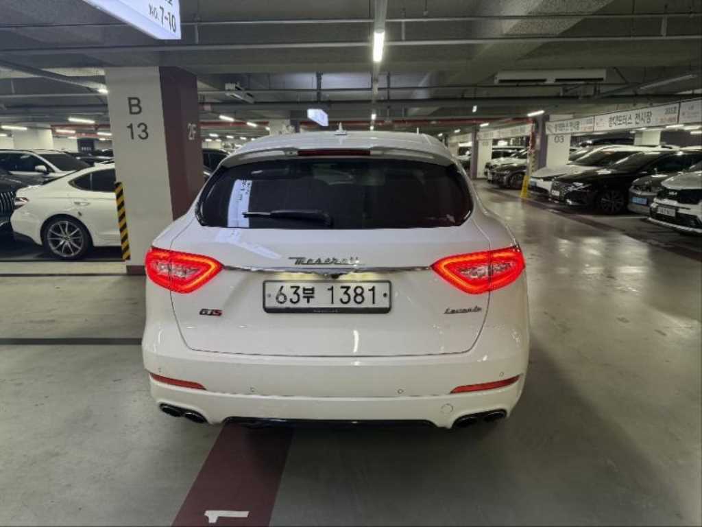 Maserati Levante - Vista 4