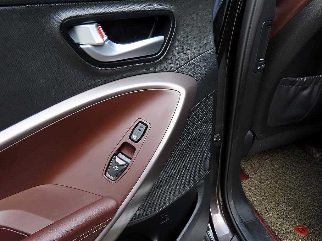 HYUNDAI Maxcruz 2017 Café - Importación desde Corea - HF Imports Iquique - Foto 16