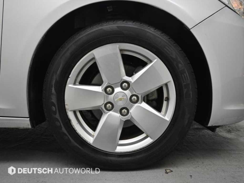 Chevrolet Malibu - Vista 5