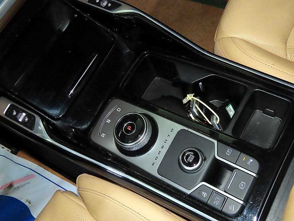 KIA Sorento - Vista 12