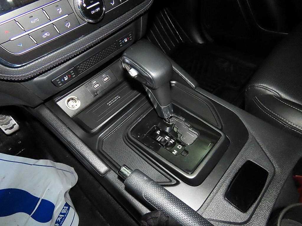 Ssangyong Rexton - Vista 12