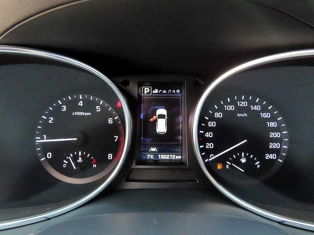 HYUNDAI Maxcruz - Vista 8