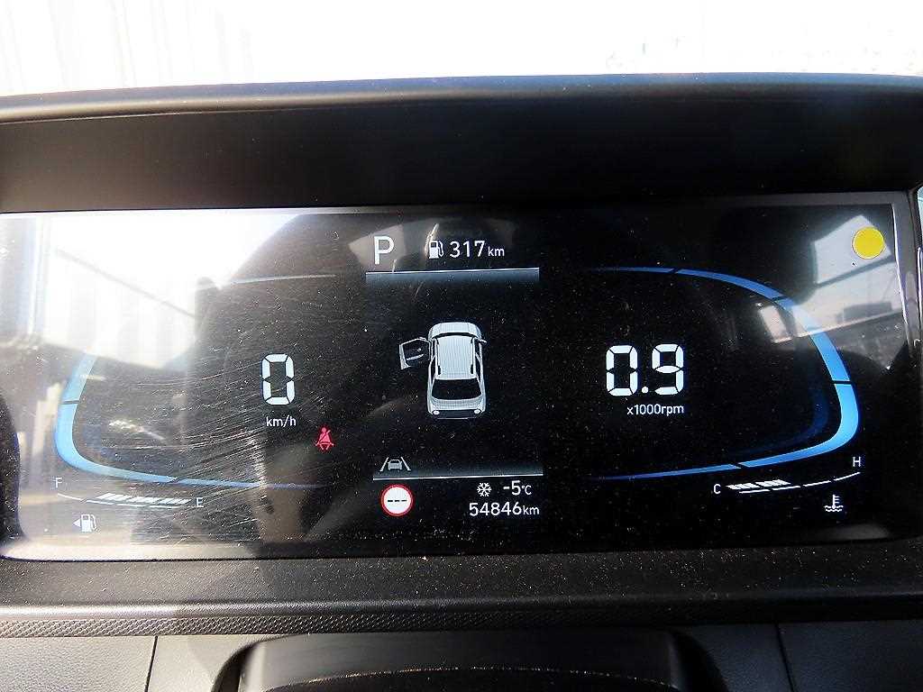 HYUNDAI Casper - Vista 9