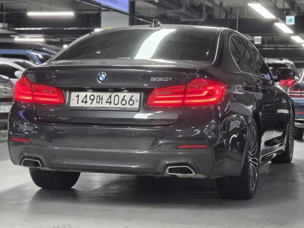 BMW 5 Series - Vista 4