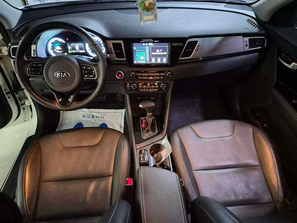 KIA Niro - Vista 10