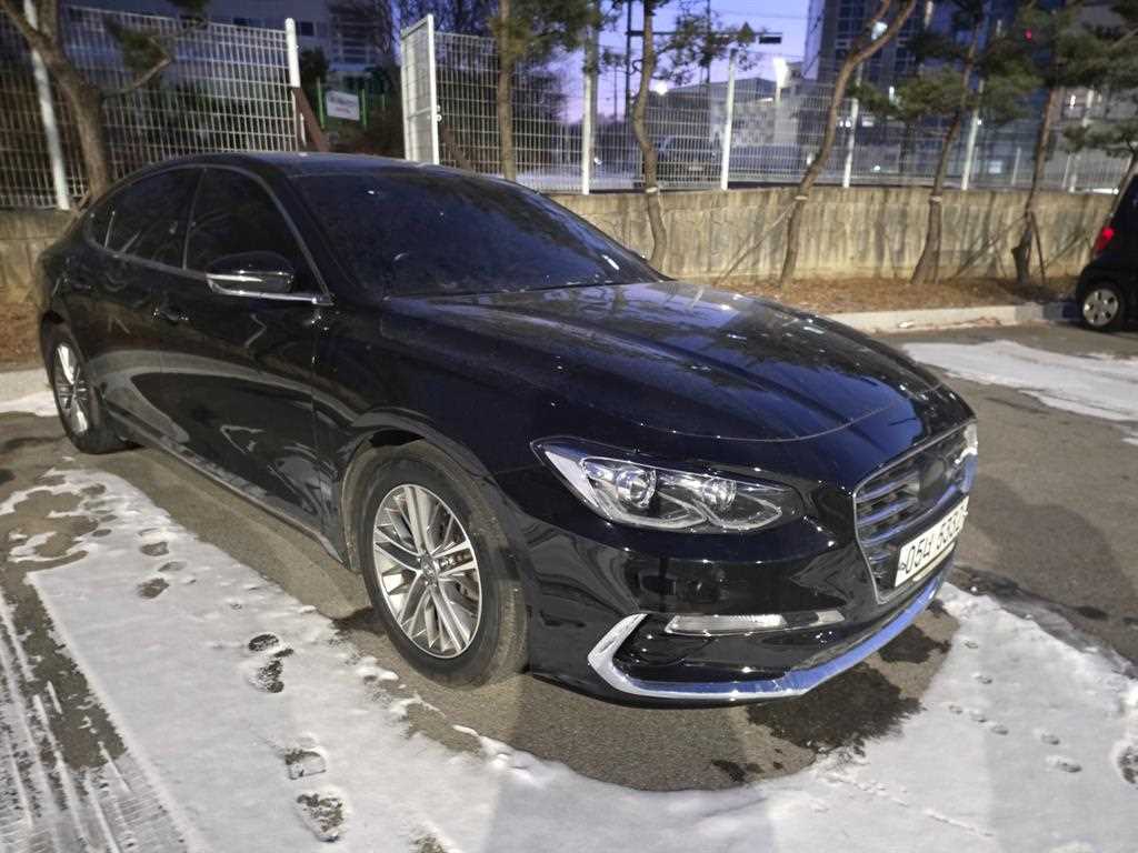 HYUNDAI Grandeur - Vista 2