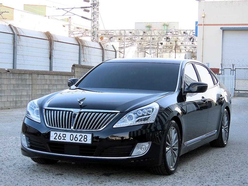 HYUNDAI Equus - Vista 2