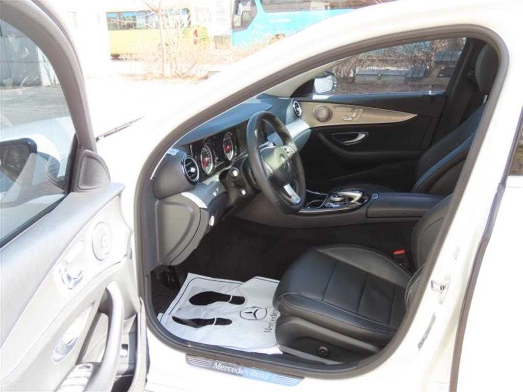 Mercedes Benz E class 2018 Blanco - Importación desde Corea - HF Imports Iquique - Foto 13