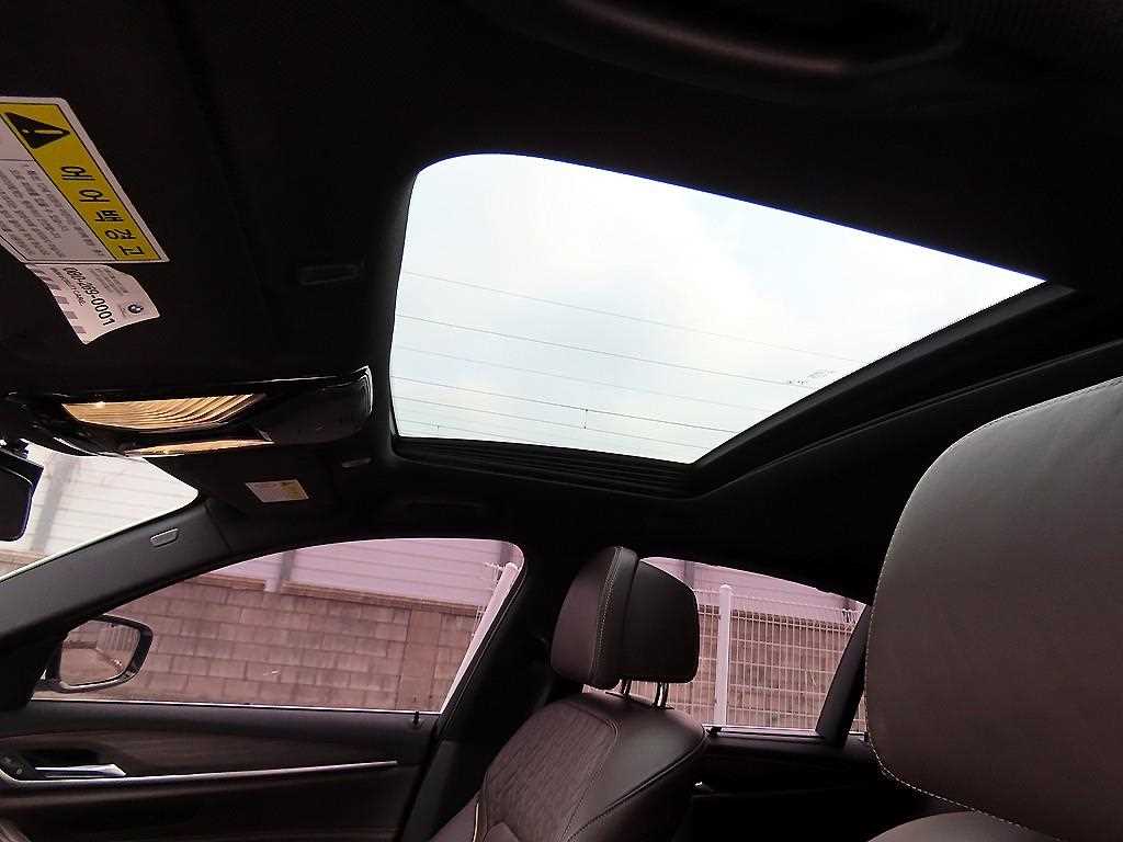 BMW 5 Series 2018 Blanco - Importación desde Corea - HF Imports Iquique - Foto 17