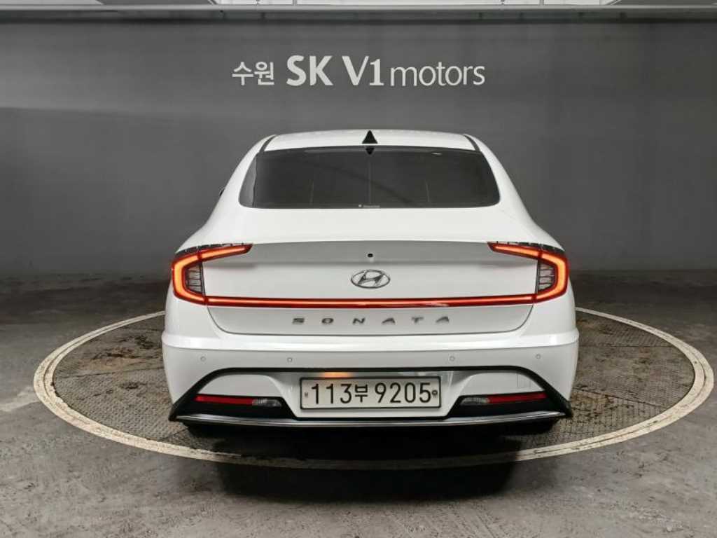 HYUNDAI Sonata - Vista 2