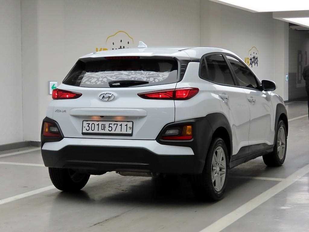 HYUNDAI Kona - Vista 4